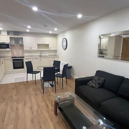 דבלין City Beach Gem 5 Adult Spaces Plus Child מראה חיצוני תמונה